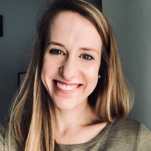 Meet your Posher, Lindsay elise